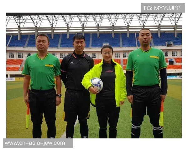 足球裁判偏袒现象分析及其对比赛公正性的影响探讨